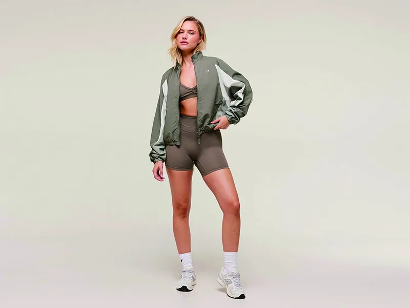 12-Story two Retro tech core street running-Gymshark-10
