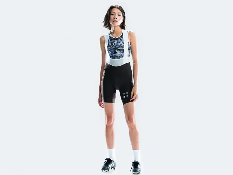 20-45Featured Item Racing Bib Shorts-LooseEnd-02
