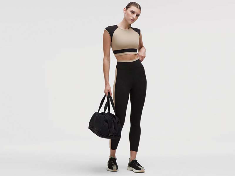 11-23Color Direction Balanced Rhythm-LululemonAthletica-01