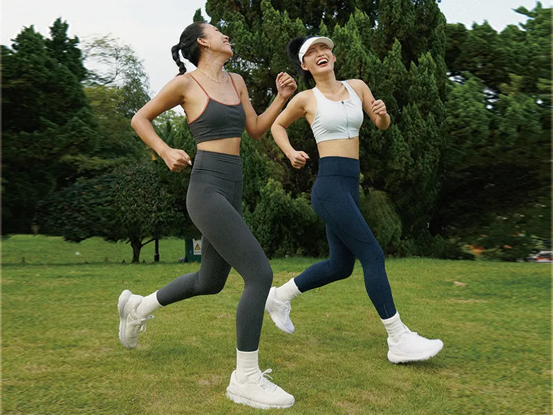 18-41 Panoramic Scene-Based Marketing Strategy-lululemon-02