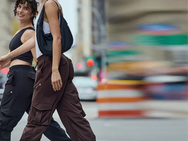 18-41 Panoramic Scene-Based Marketing Strategy-lululemon-04
