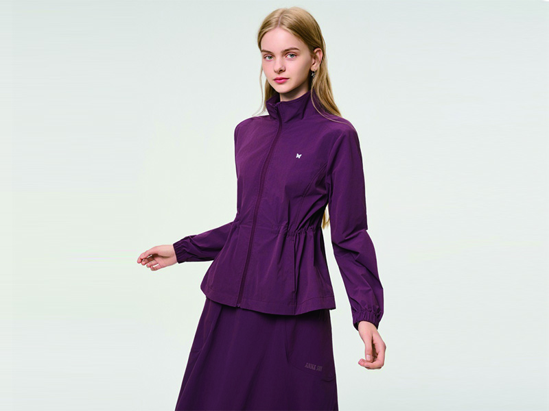22 Key Item Details – Ruched Waist Drawstring Sun Protection Jacket – Anna Sui Active – 01