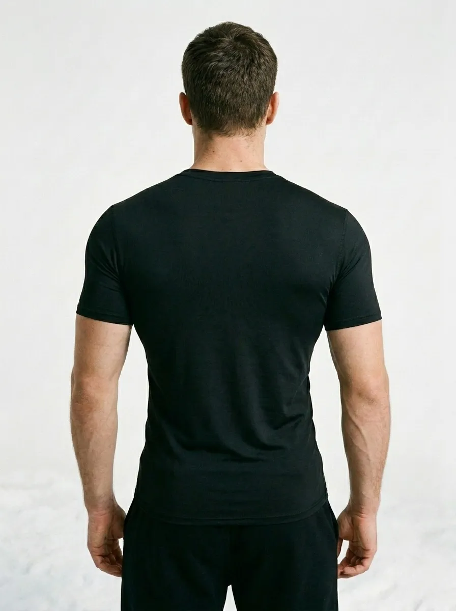 Model_showing_back_of_clothing_202605131643
